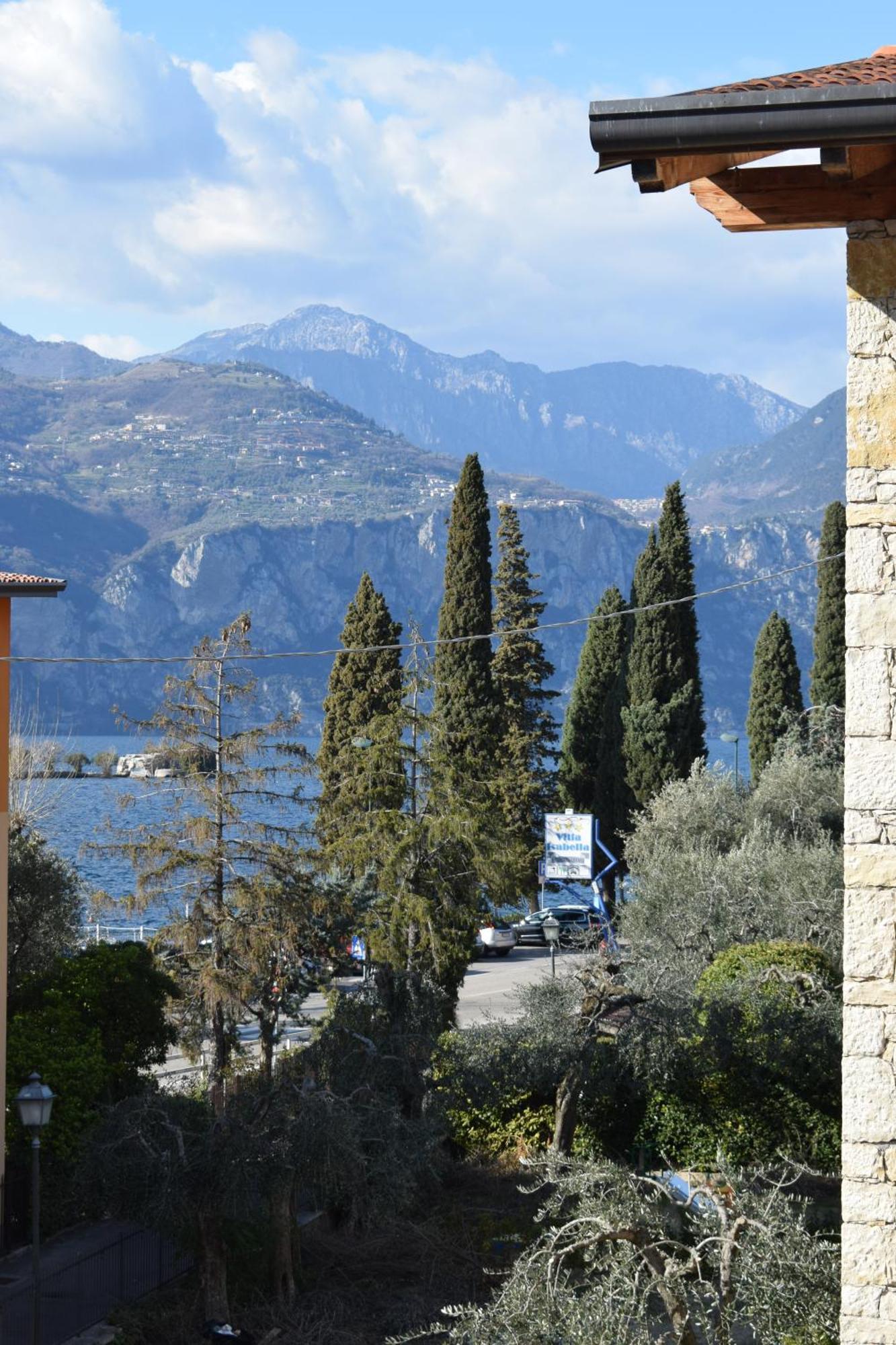 Albergo Al Pescatore Brenzone sul Garda Exterior photo