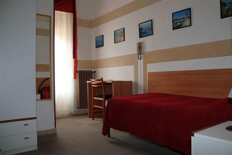 Albergo Al Pescatore Brenzone sul Garda Exterior photo