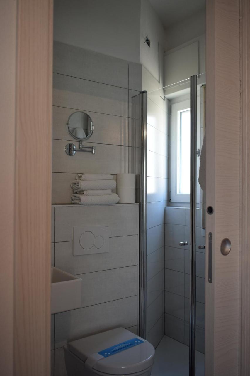 Albergo Al Pescatore Brenzone sul Garda Exterior photo